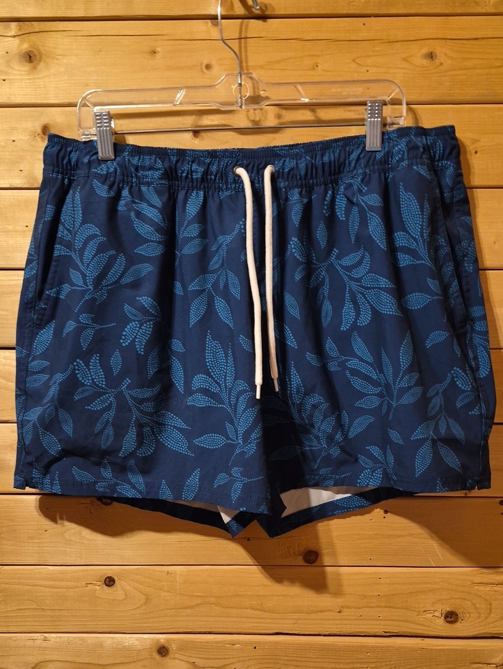 Mens J.Crew Swim Shorts Size XL Inseam 5in